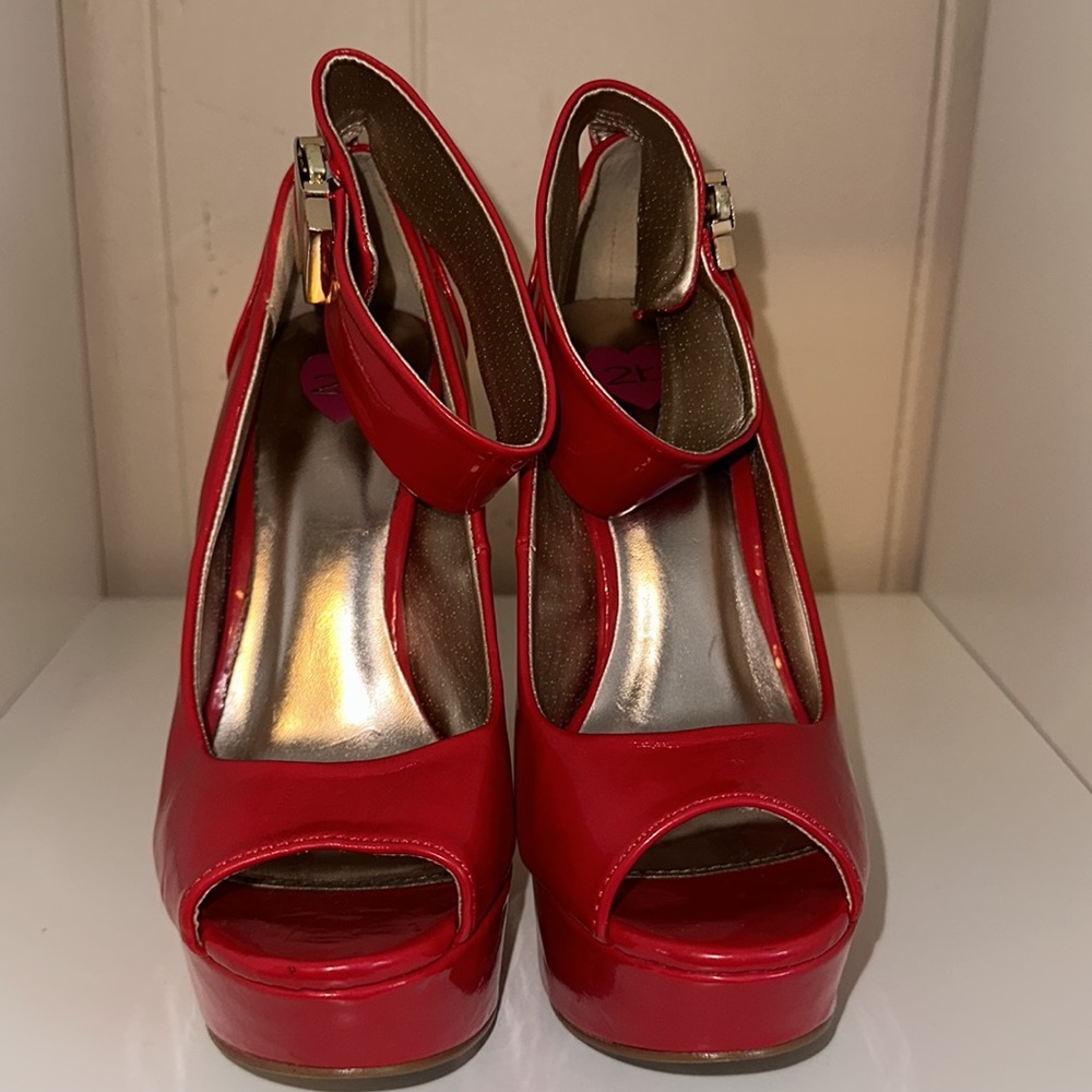 2Bebe - Picture 4 of 4